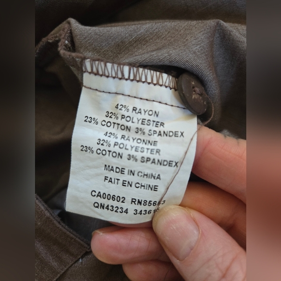 Index Petite | Beautiful Brown Capris, Size 14P - Picture 5 of 9